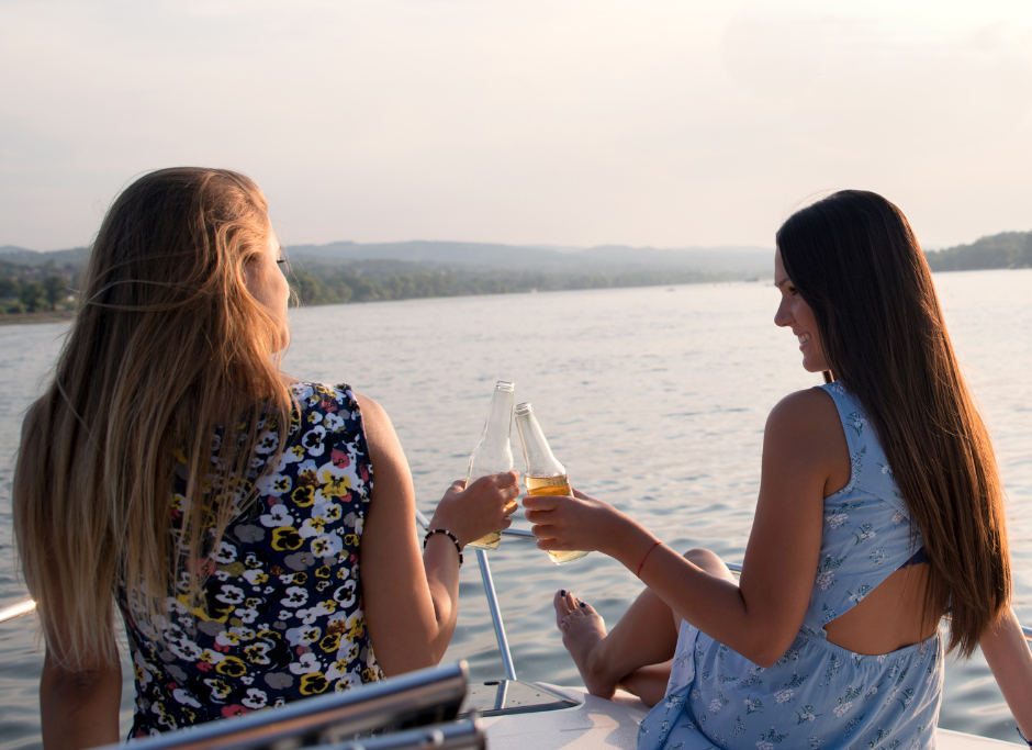Half Day Boat Trip from Ancona around the Conero Riviera with Apéritif from Motobarca Desy Ancona.