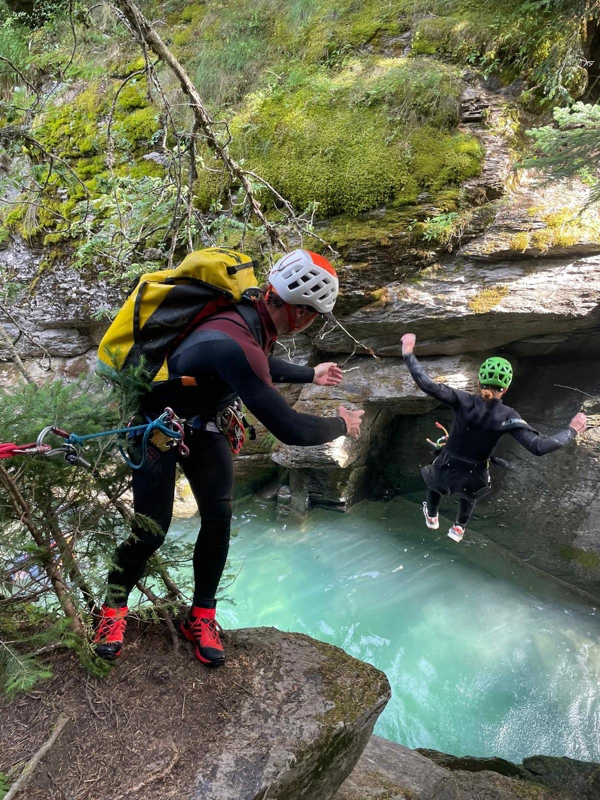 Canyoning dans le canyon de Lance avec Yeti Rafting Verdon.