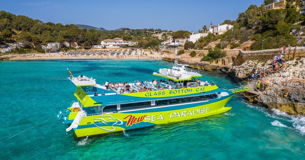 Glasboden-Katamarantour ab Cala Romantica mit Mallorca Sea Paradise.