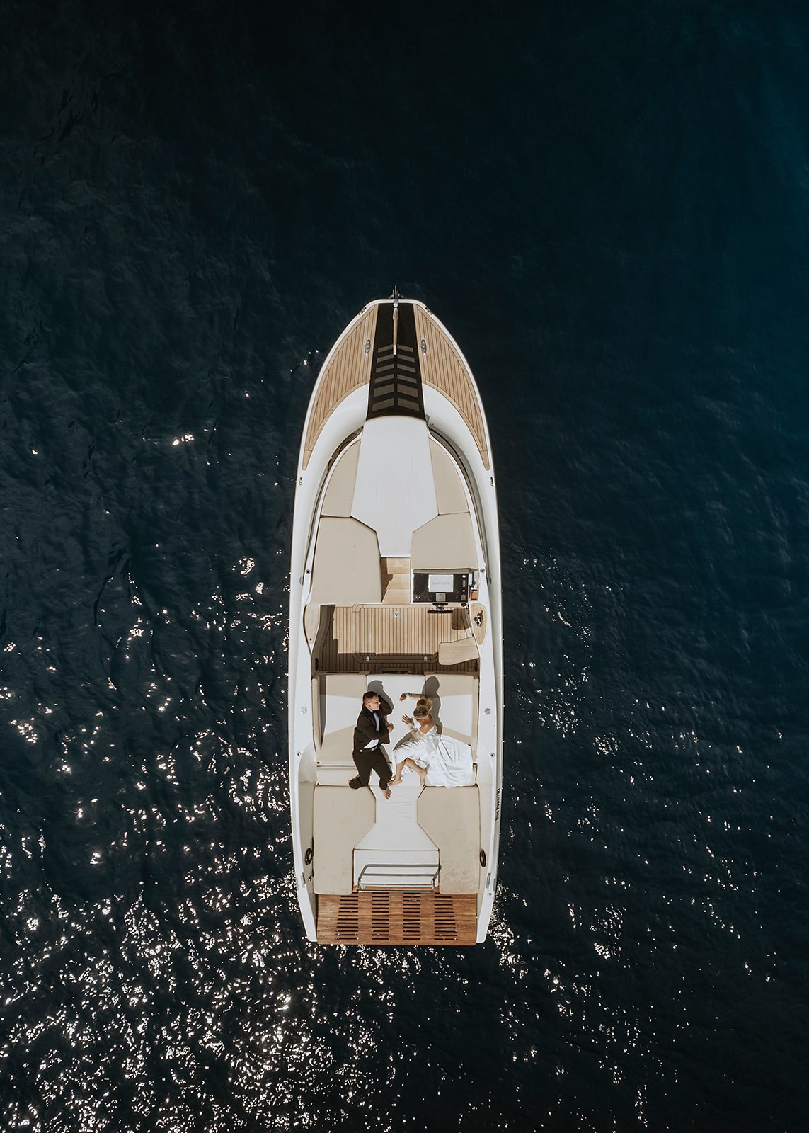 Tour in barca privata al tramonto a Portofino, Camogli e San Fruttuoso con aperitivo con The Green Boat Portofino.