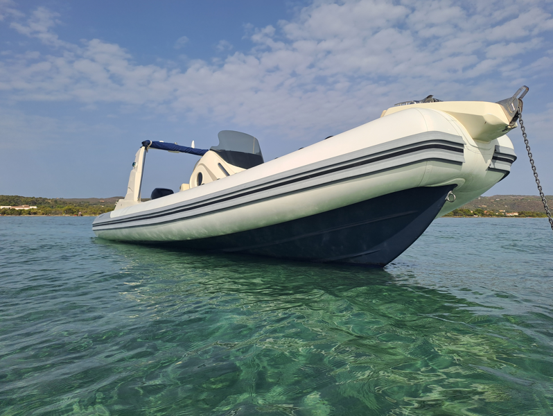 Paseo en barco a Sant'Antioco con RC Charter Sant'Antioco.