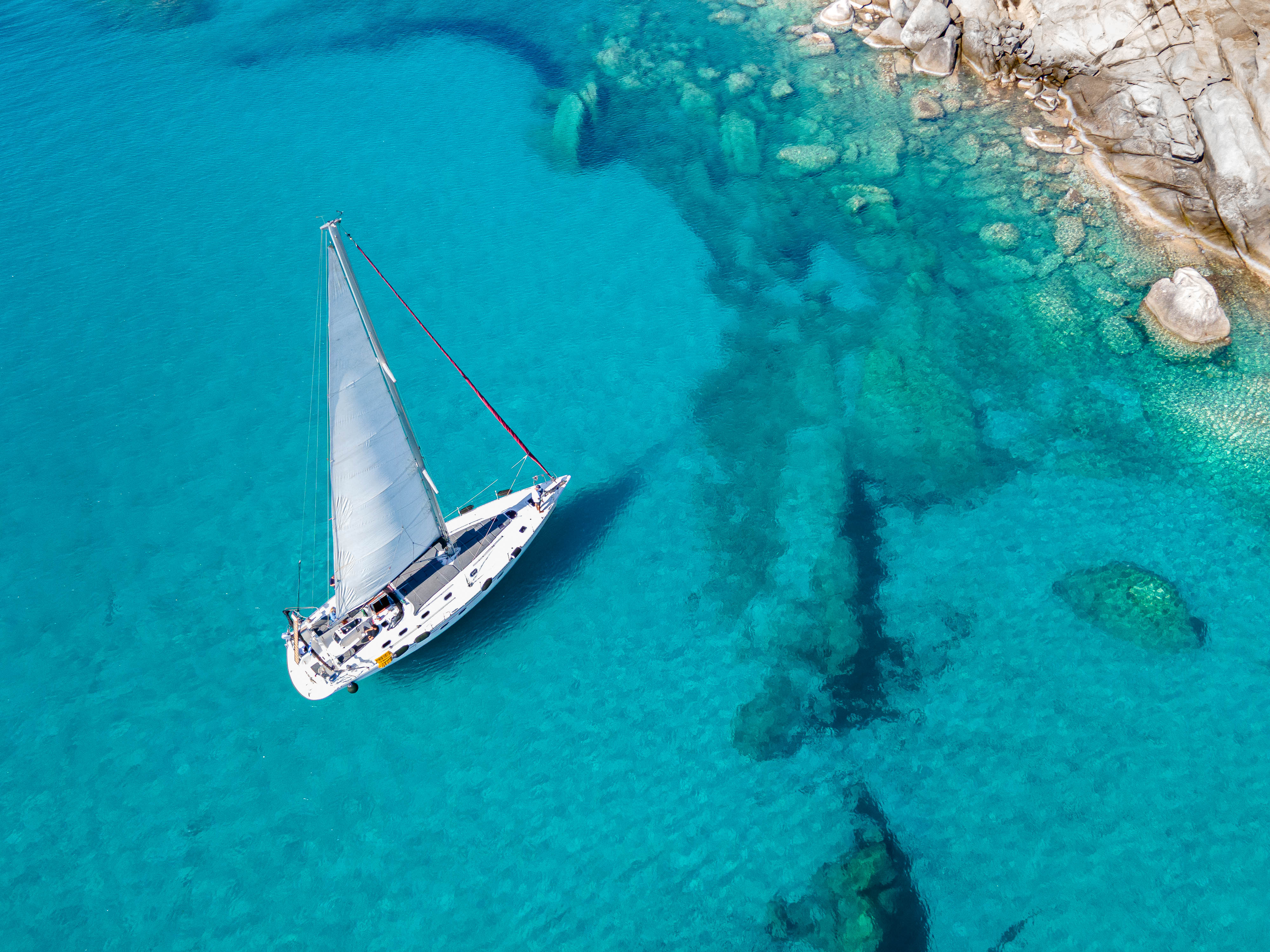 Balade privée en bateau de Naxos avec Déjeuner et SUP.