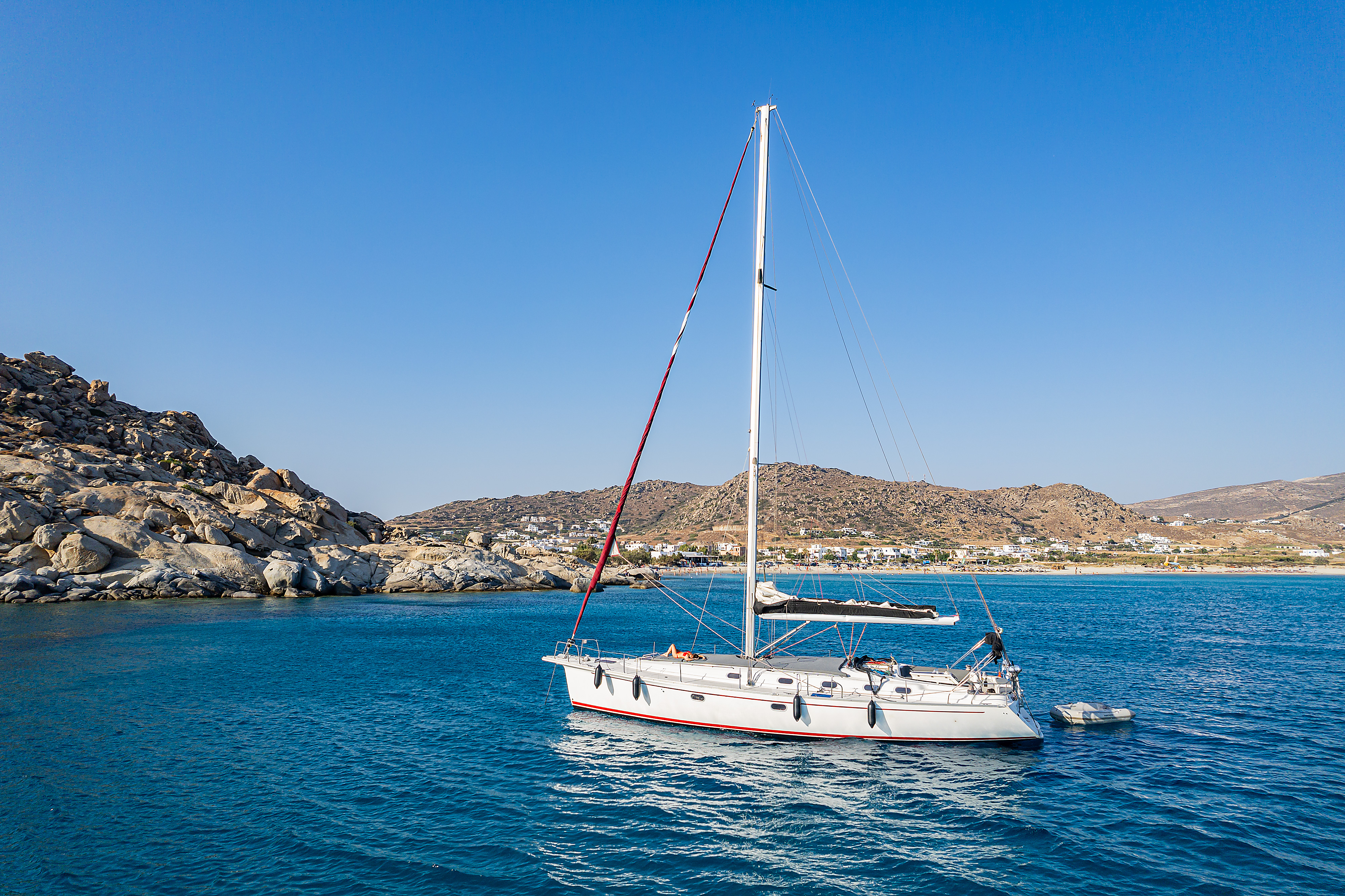 Private Sailing Boat Trip from Naxos to the Small Cyclades with Lunch and SUP.
