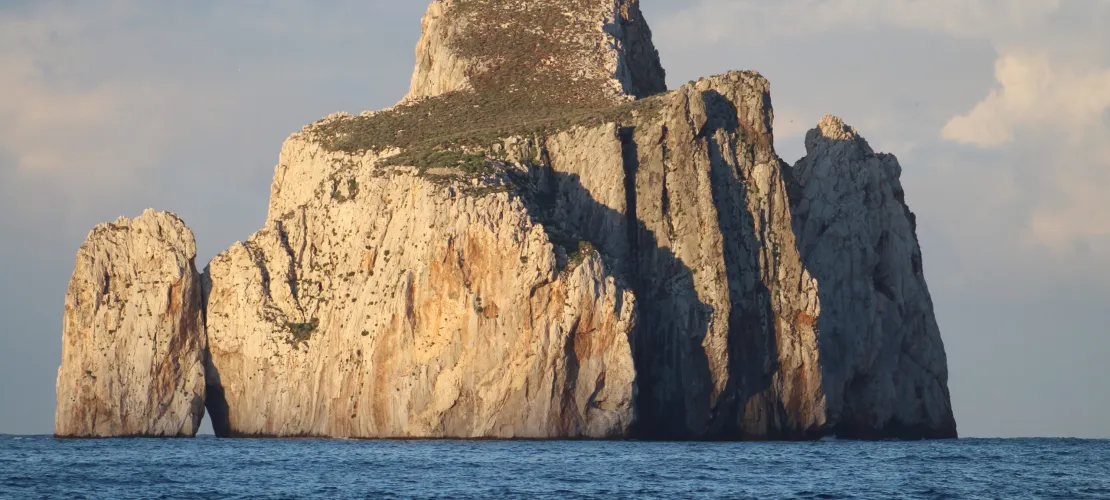 Paseo en barco privado a Sant'Antioco con RC Charter Sant'Antioco.