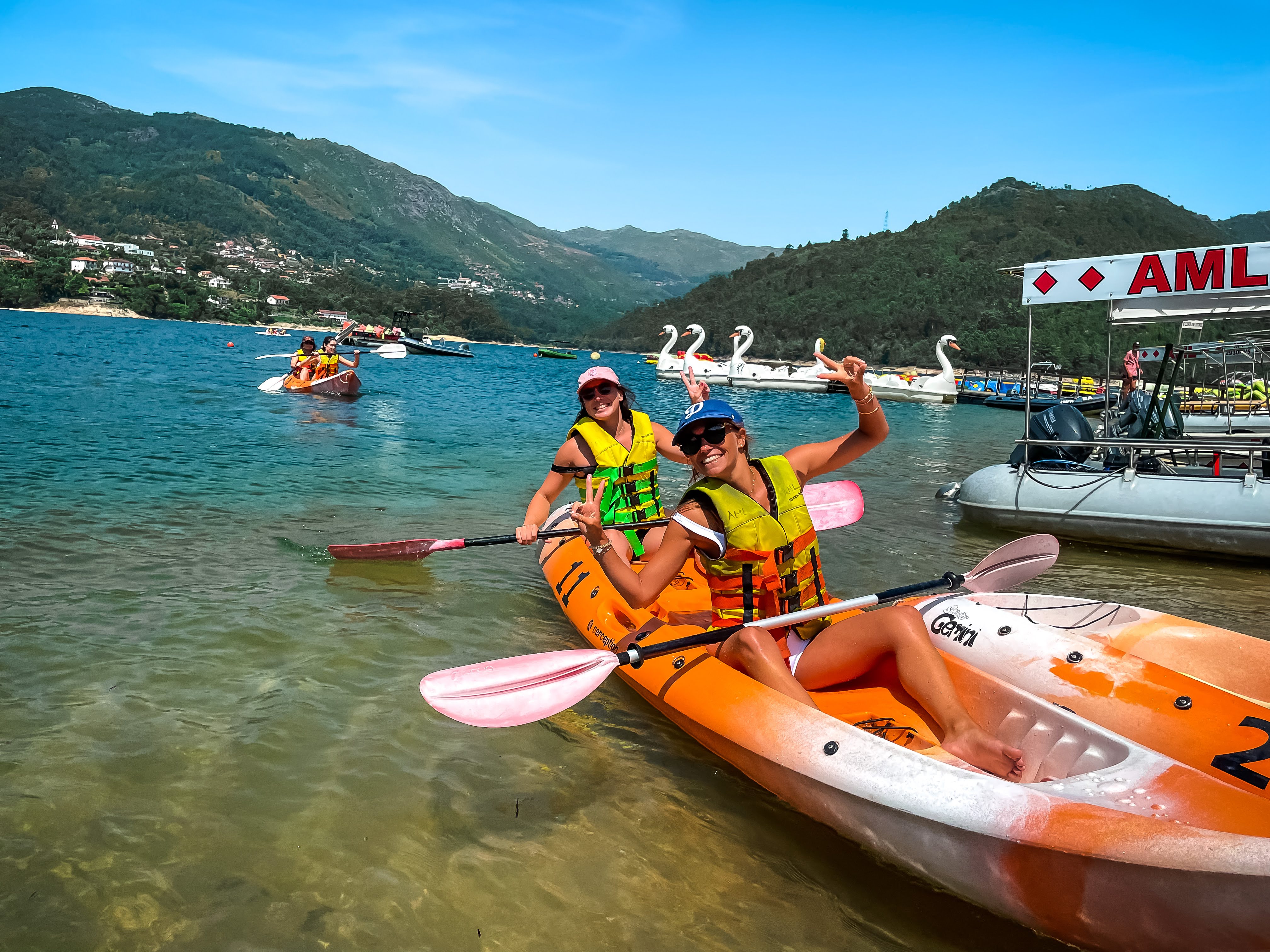 kajakken & kanoën - Peneda-Gerês National Park met Oporto Adventure Tours.