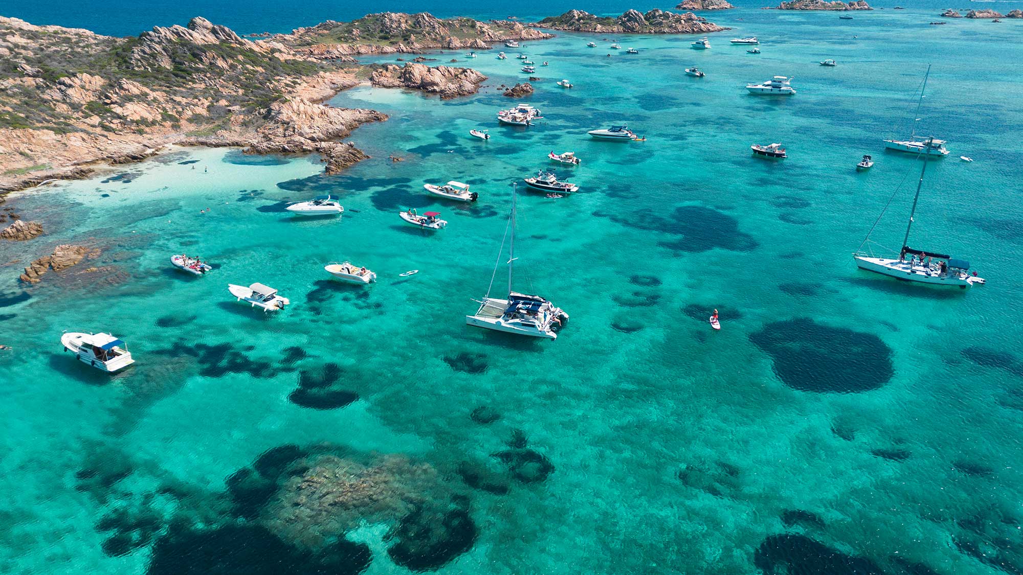 Tour in catamarano all'arcipelago di La Maddalena con aperitivo e pranzo con Soraya Charter Porto Pozzo.