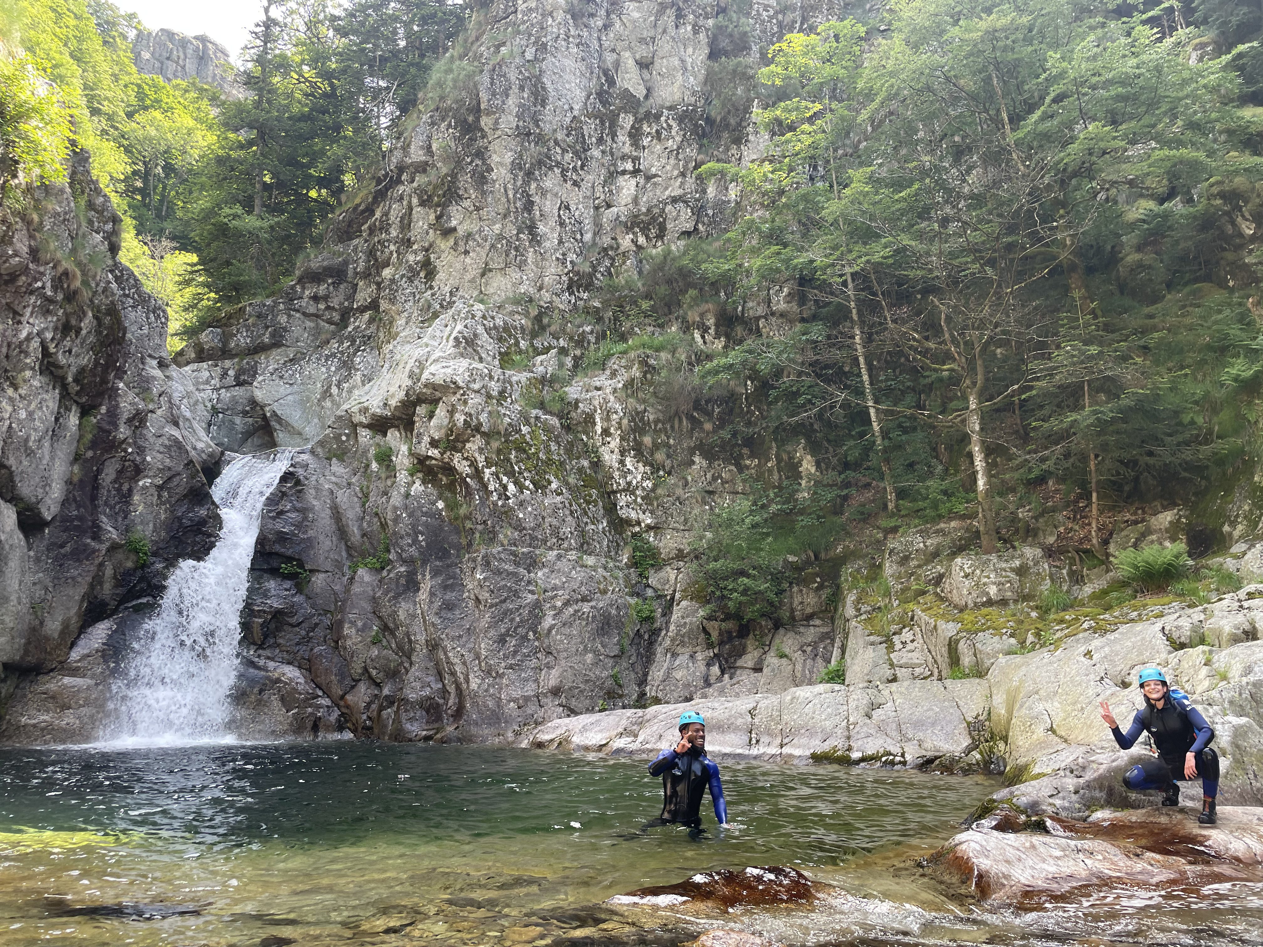 Prive hele dag canyoning in de Haute Borne - Avontuur met Born 2 Aventure.