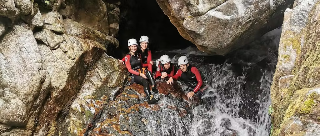 Privates halbtägiges Canyoning in der Chassezac-Schlucht - Sports.
