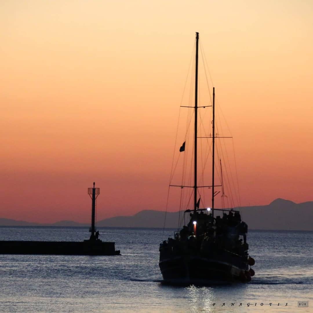 Full Day Pirate Boat Trip around Antiparos and to Blue Lagoon with BBQ Lunch from Captain Morgan Cruises.