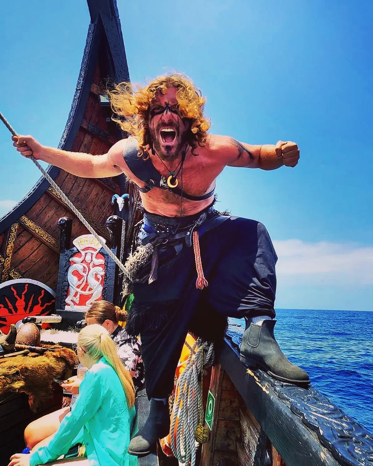 Balade en bateau viking depuis Los Cristianos avec Boissons & Baignade avec Viking Tenerife Ragnarok.