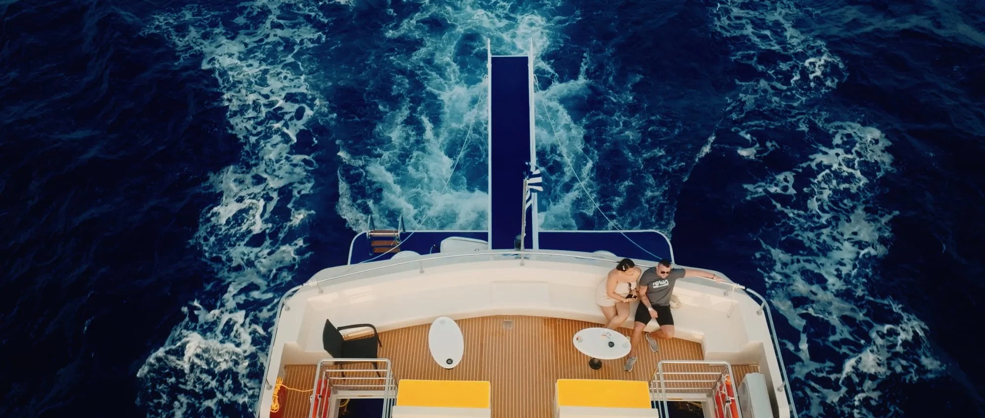 Balade en bateau d'une journée à Agios Sostis et Despotiko avec Snorkeling avec Lagos Cruises Naxos.