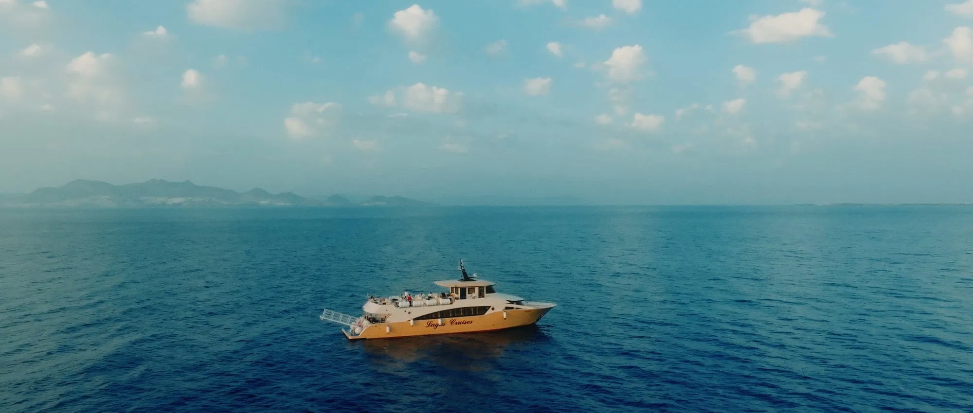Balade en bateau d'une journée à Agios Sostis et Despotiko avec Snorkeling.