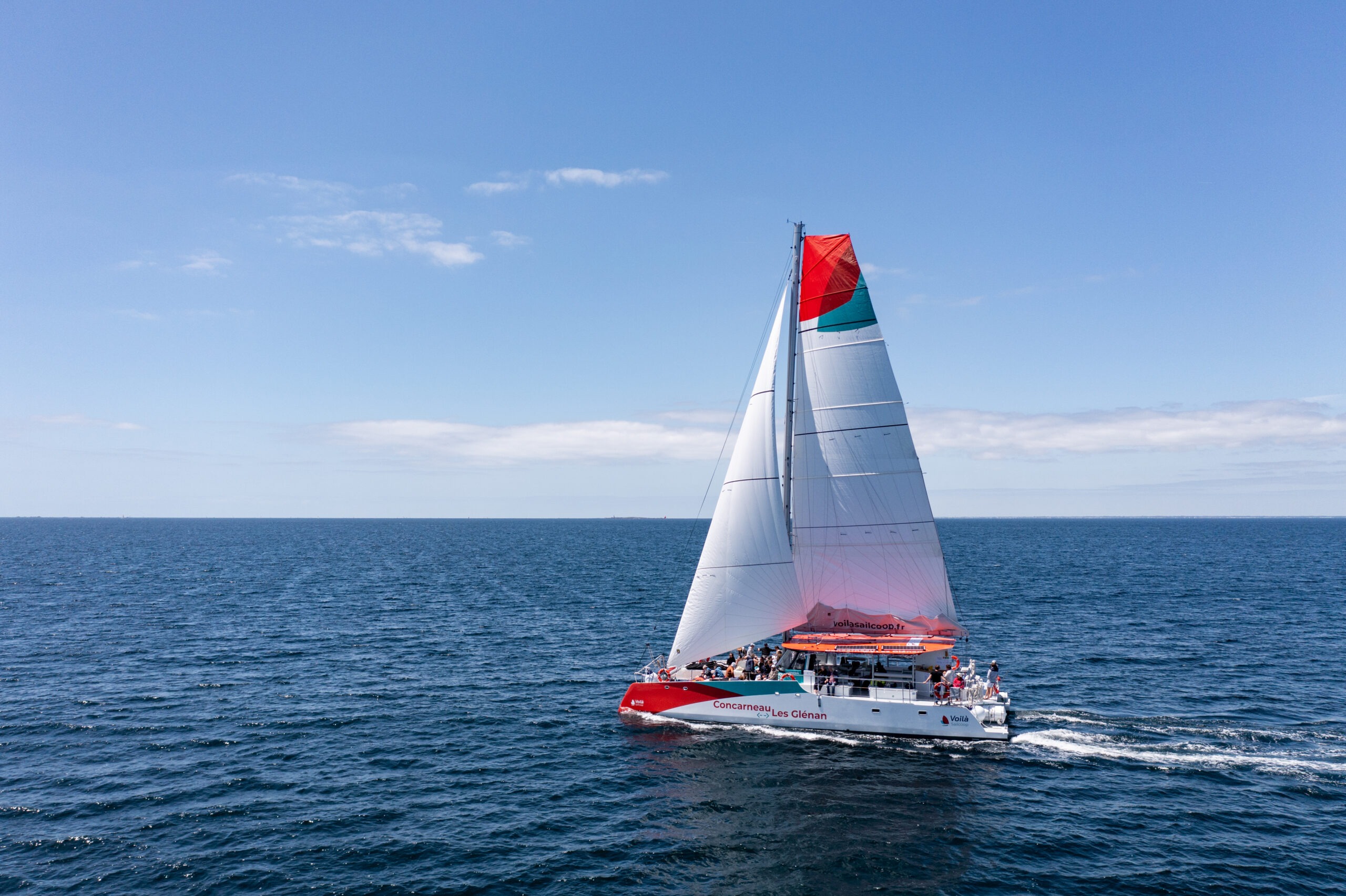 Balade en catamaran d'une journée à l'archipel des Glénan avec Escale.
