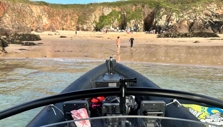 RIB Boat Trip from Arzon to Houat et Hoëdic Islands with Stopover.