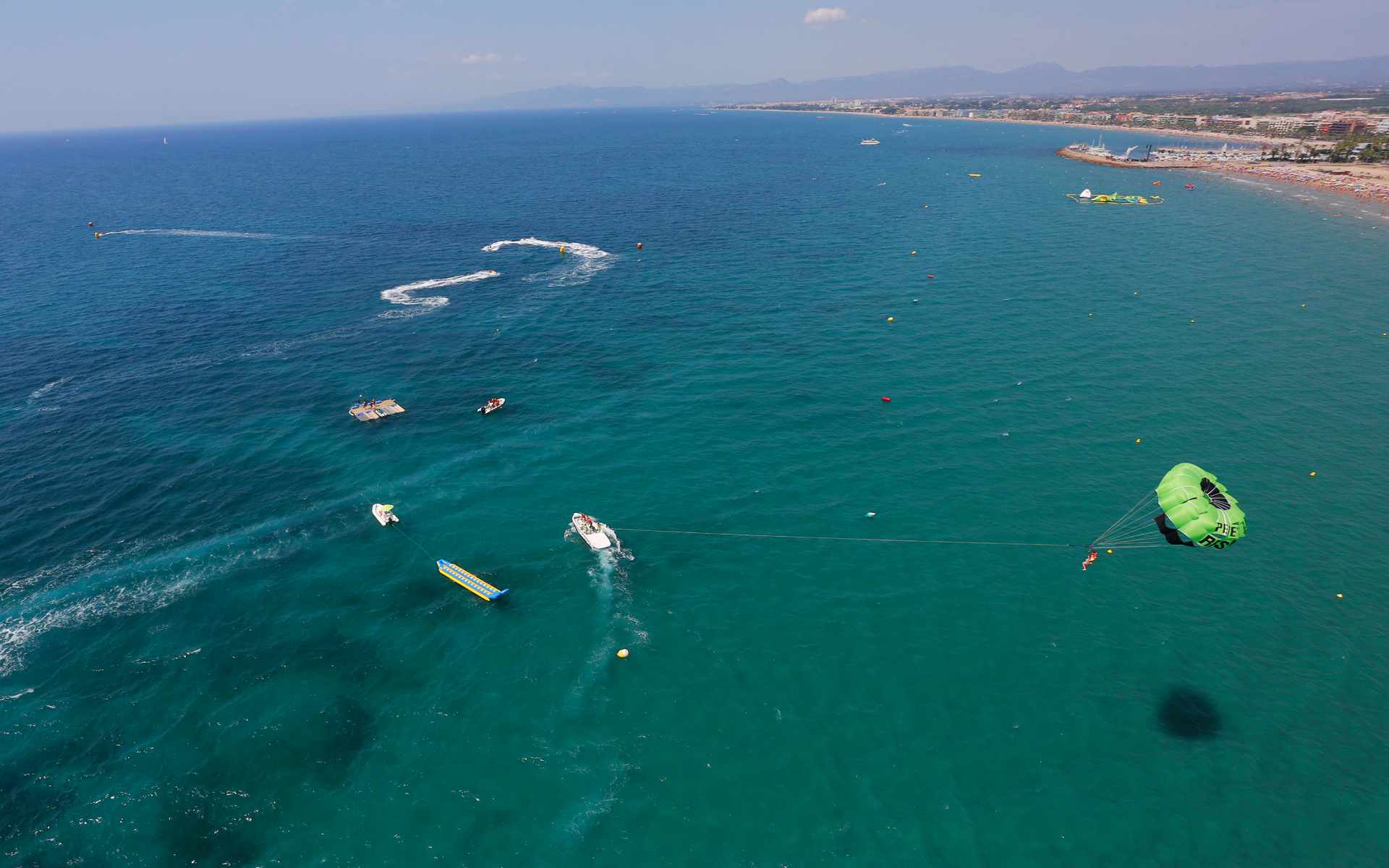 Parasailing a Salou con Nàutic Parc Costa Daurada - Terres Ebre.