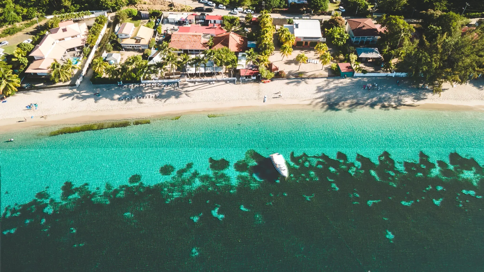 SUP Rental in Les Anses-d'Arlet from O fil de l'eau Martinique.