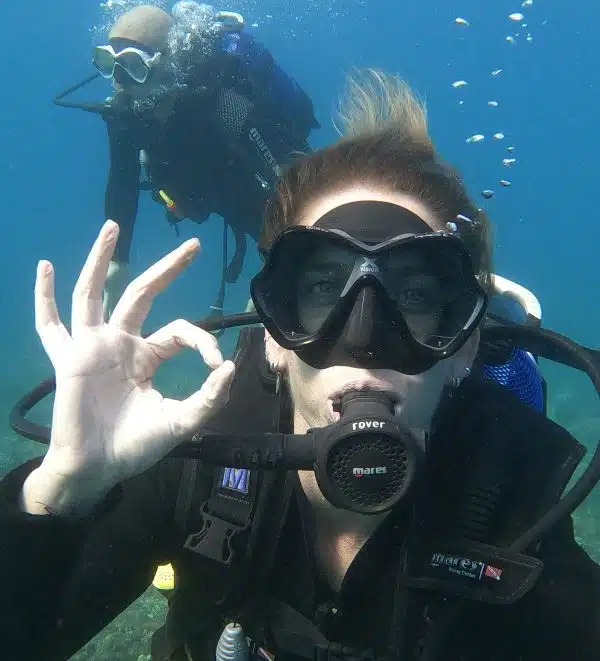 Trial Scuba Diving in l'Etang Salé (XXL 60 min.) from Plongée Salée La Réunion.
