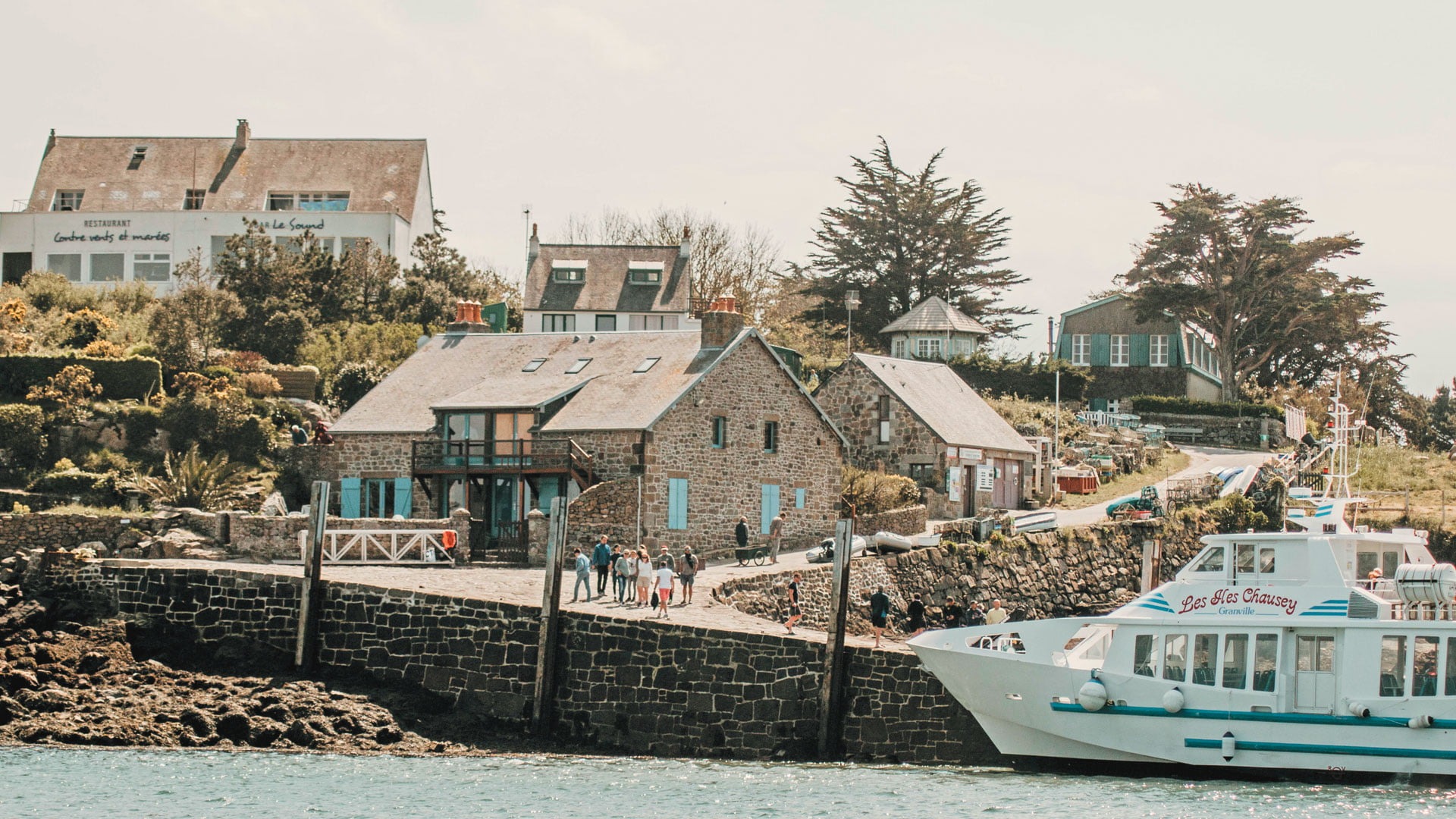 Traghetto andata e ritorno da Granville a Chausey con Vedettes Jolie France Granville.