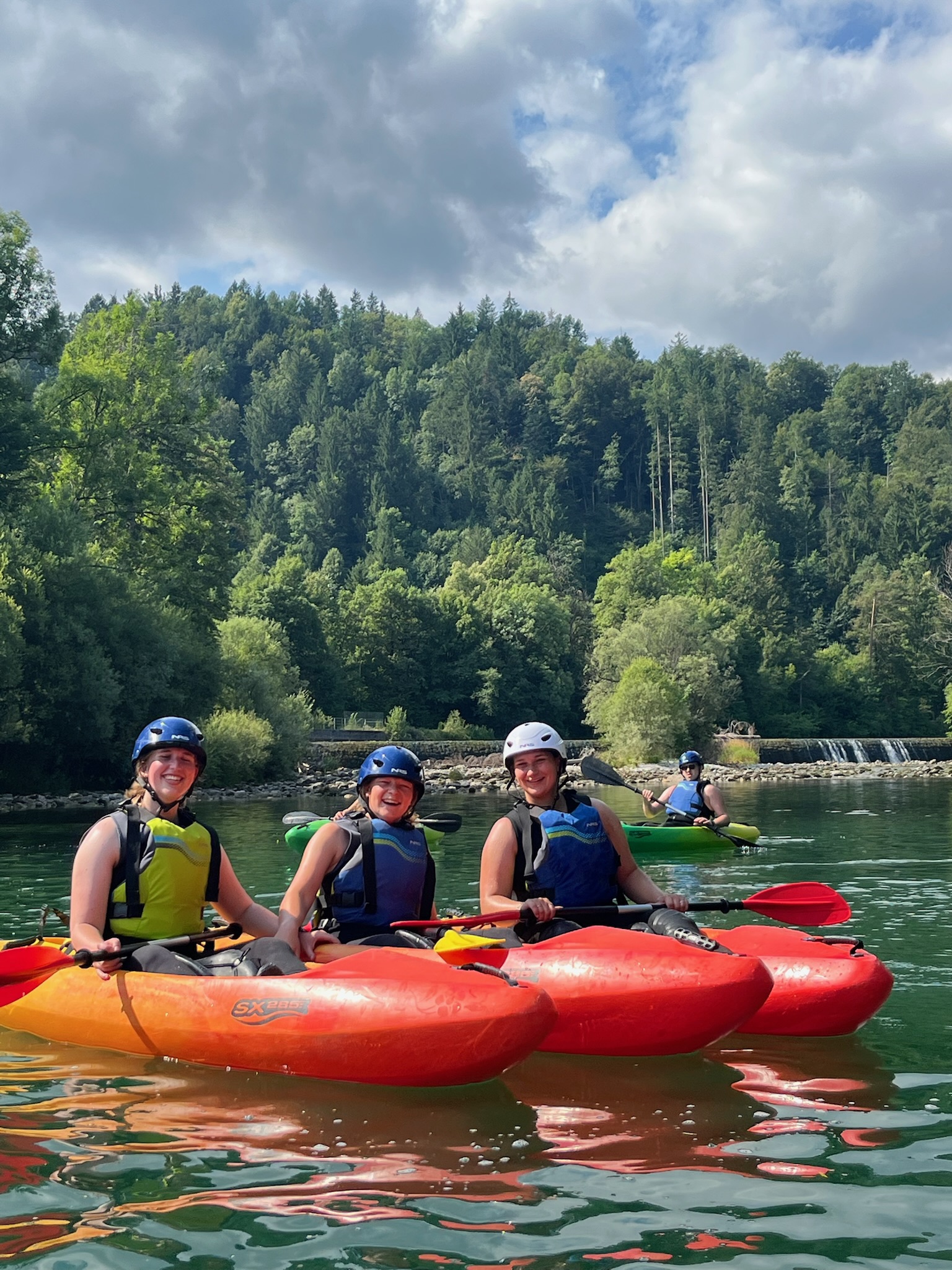 Kayak en familia en el río Sava con 3 Rivers Bled.
