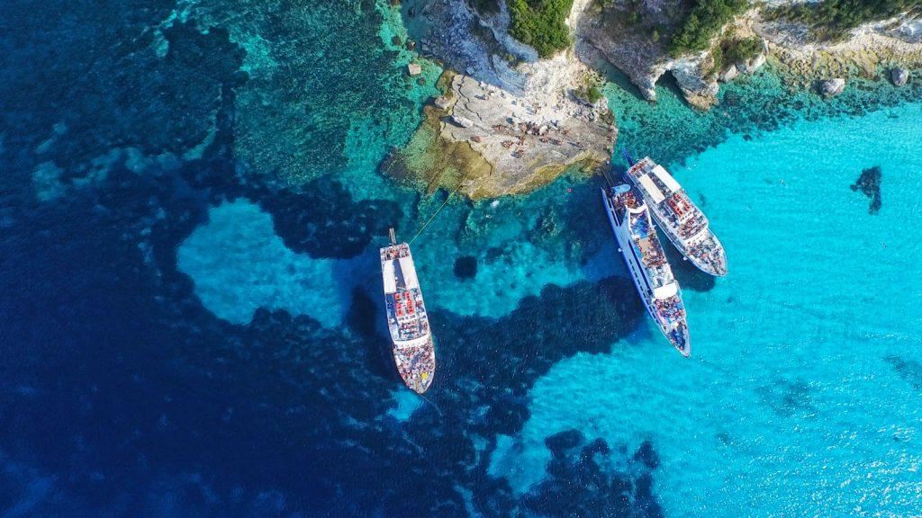 Bootstour nach Paxos & Antipaxos inkl. Blaue Höhlen ab Korfu mit Corfu Daily Cruises Joint Venture.