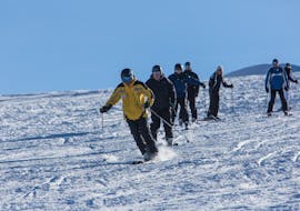 Clases de esquí para adultos para avanzados con Ski- & Snowboard School Kaprun.