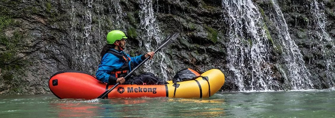 Discover Packrafting on Lake Castillon with E-Moutain Biking (from 12y.) from Buena Vista Rafting Verdon.