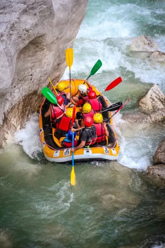 Rafting sur le Verdon (dès 10 ans).
