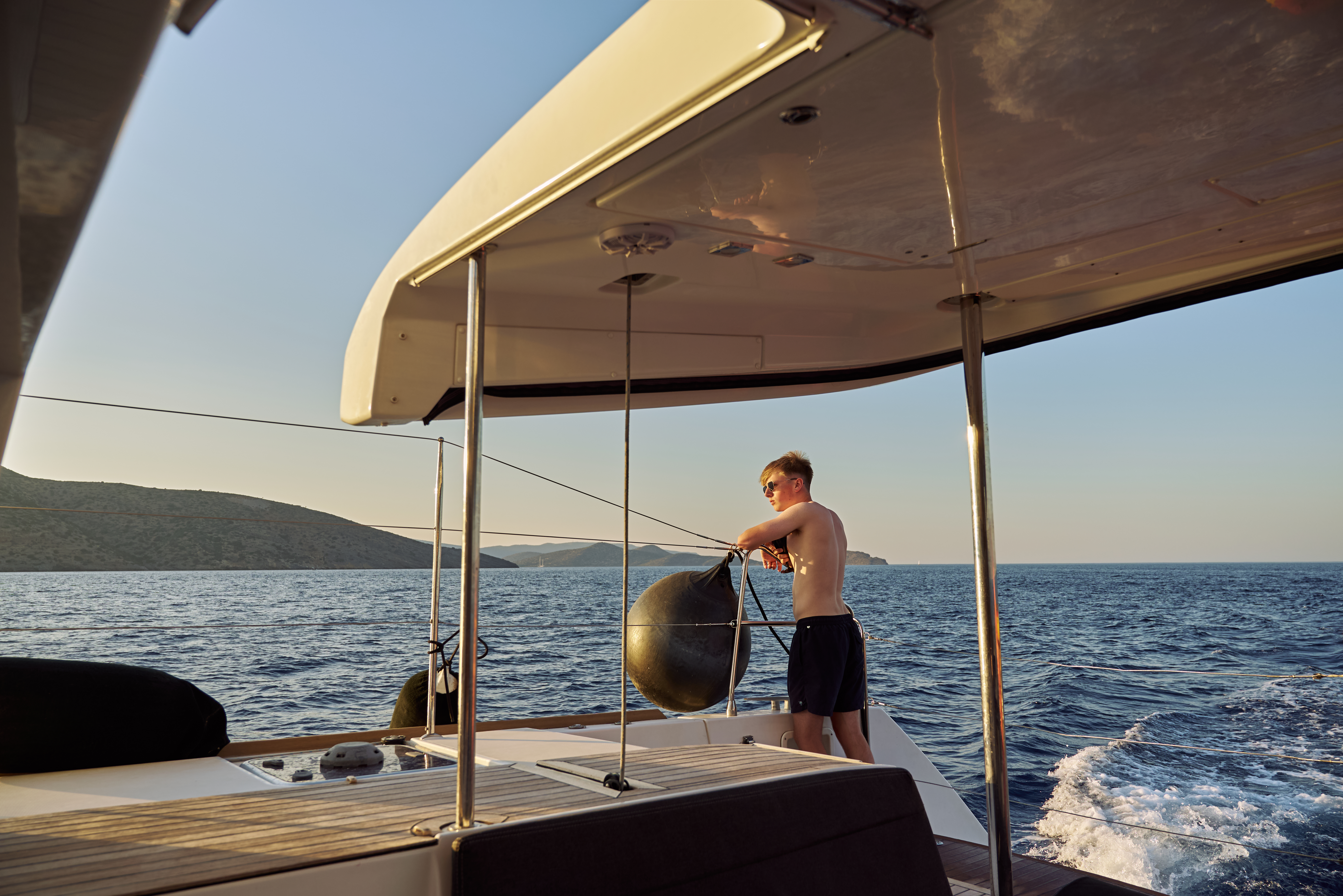 Paseo en catamarán a la isla Dia desde Heraclión con DanEri Yachts Crete.