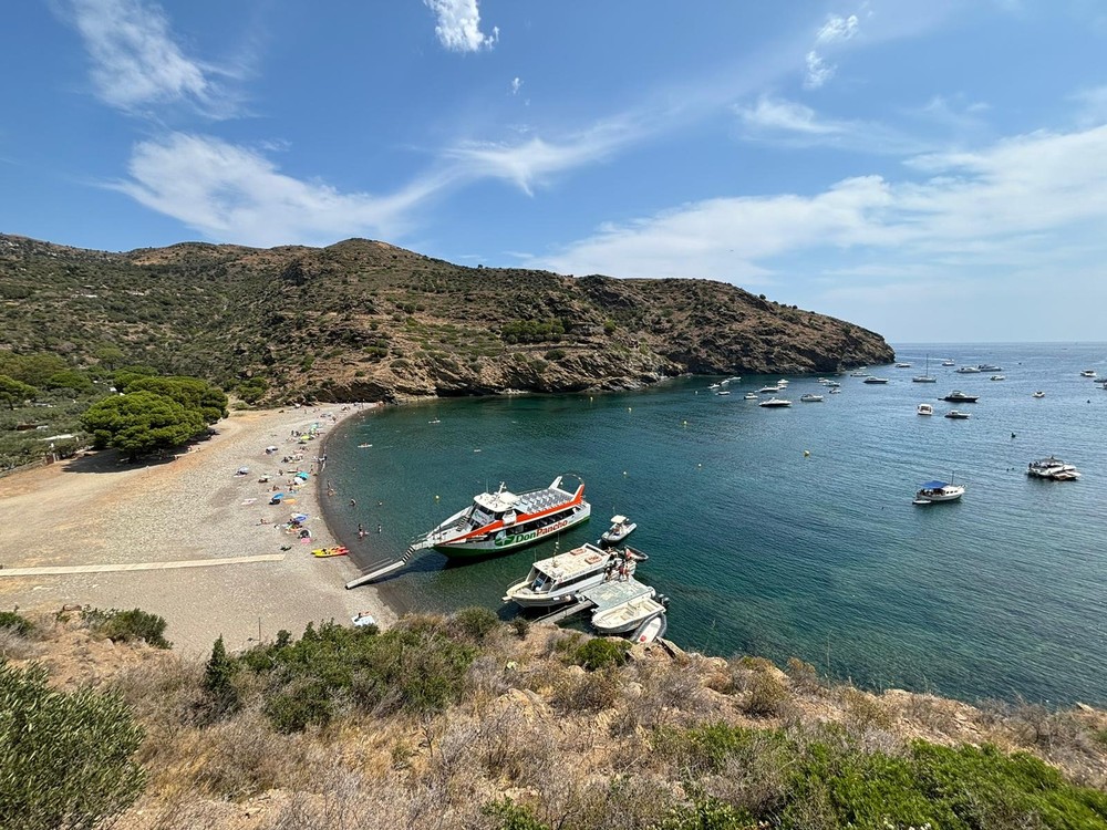 Paseo en barco a Cadaqués & Cap de Creus con esnórquel.