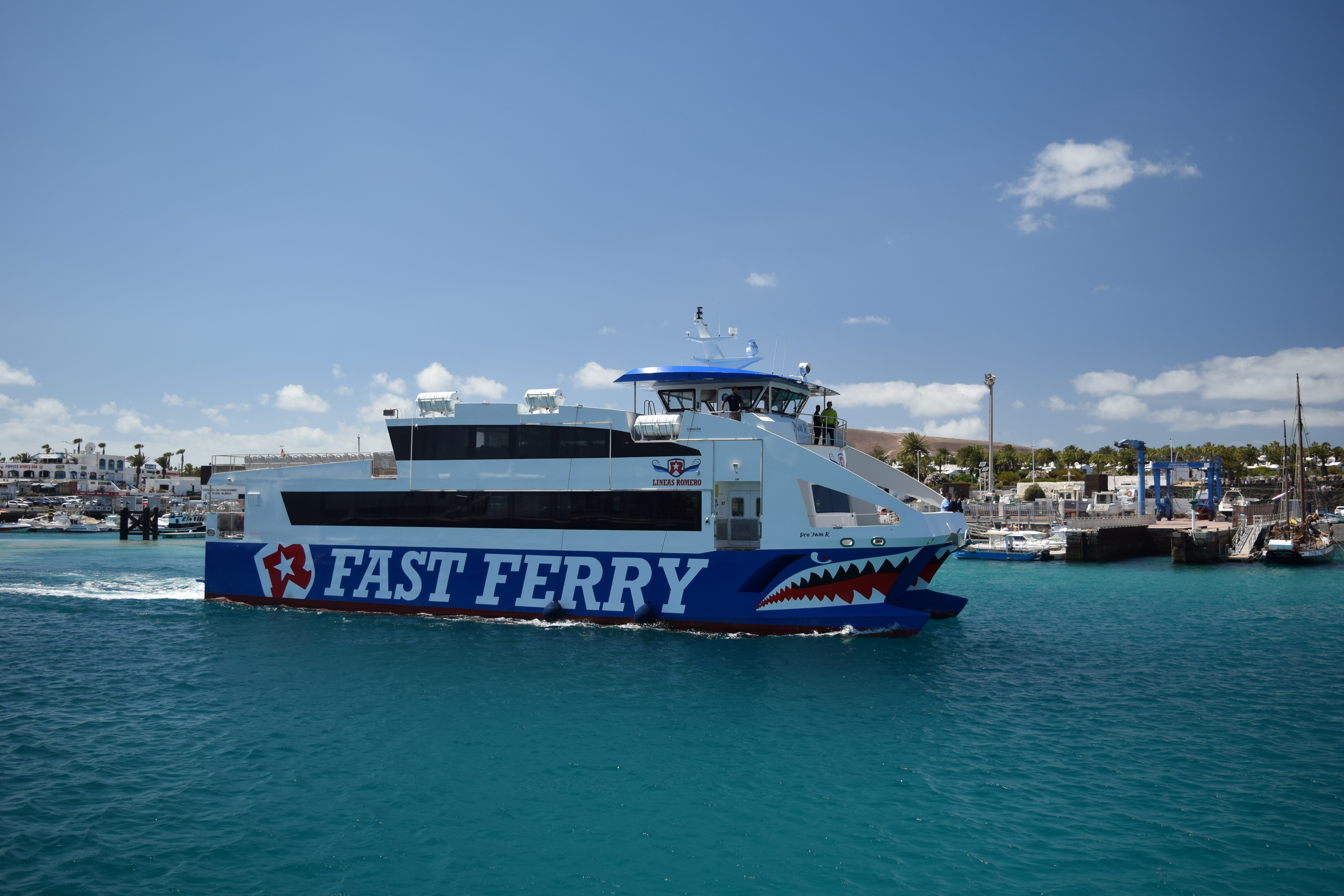 Full Day Catamaran Trip from Lanzarote to Fuerteventura with Pick-up.