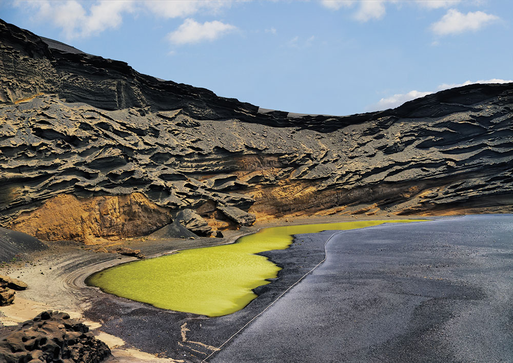 Tour of Lanzarote & Timanfaya Nature Park with Ferry from Fuerteventura.