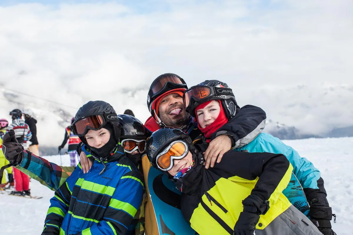 Lezioni di Snowboard per principianti con Ski- & Snowboard School Kaprun Lezioni di Snowboard per principianti con Ski- & Snowboard School Kaprun.