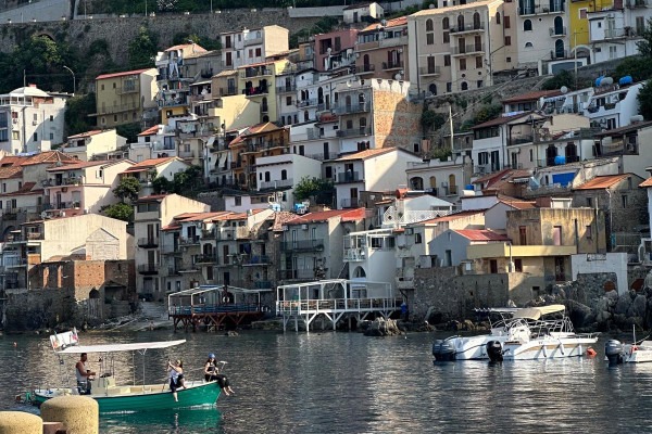Boat Transfer from Torre Faro to Scilla (round trip) from Scilla in Barca.