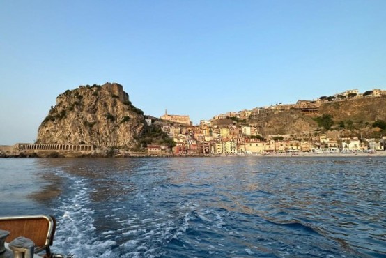 Boat Transfer from Torre Faro to Scilla (round trip).