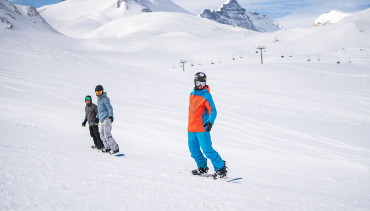 Snowboardkurs für Kinder (ab 8 J.) & Erwachsene für alle Levels.