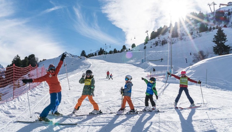 Skilessen voor kinderen (5-13 jaar) van alle niveaus met Skischool Oxygène Les Menuires.