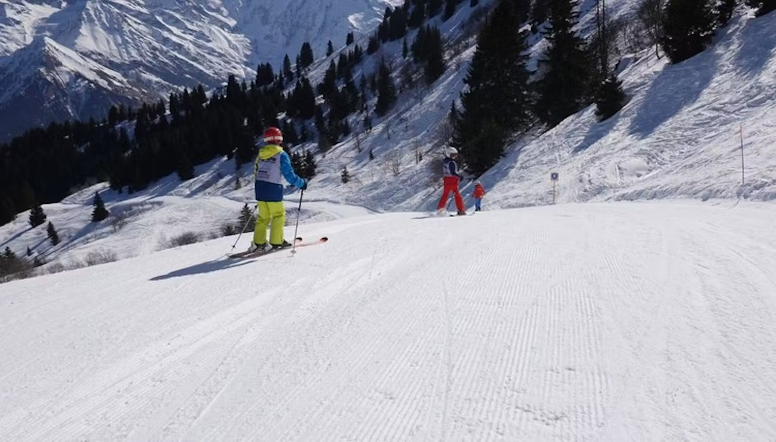 Privé skilessen voor kinderen (vanaf 3 jaar) van alle niveaus met Skischool Oxyski Les Menuires.