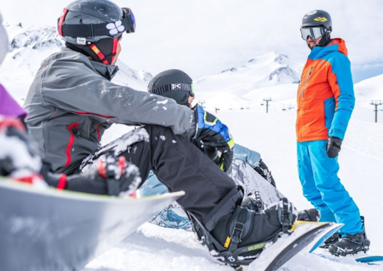 Kids & Adults Snowboarding Lessons (from 8 y.) - Max 8 per group