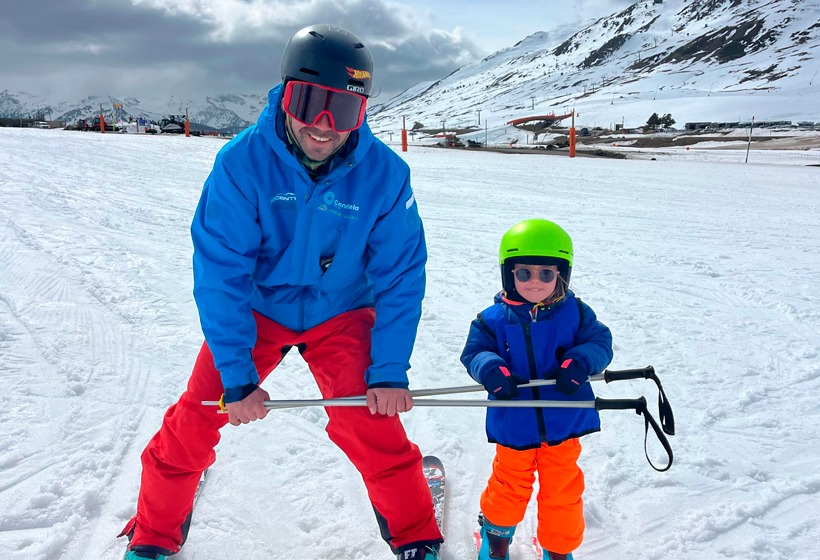 Cours de ski Enfants (4-7 ans) pour Débutants à Alto Campoo - Journée avec Skicenter España.