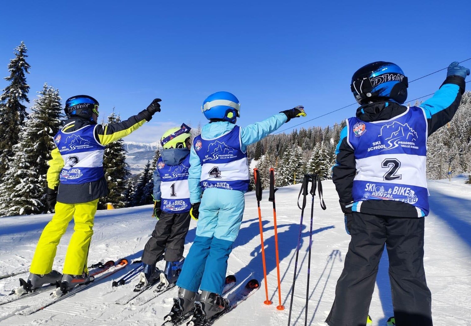 Privé skilessen voor kinderen (3-12 jaar) van alle niveaus.