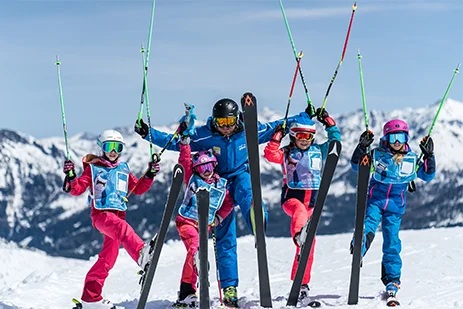 Lezioni di sci per bambini (6-14 anni) per tutti i livelli - Intera giornata.