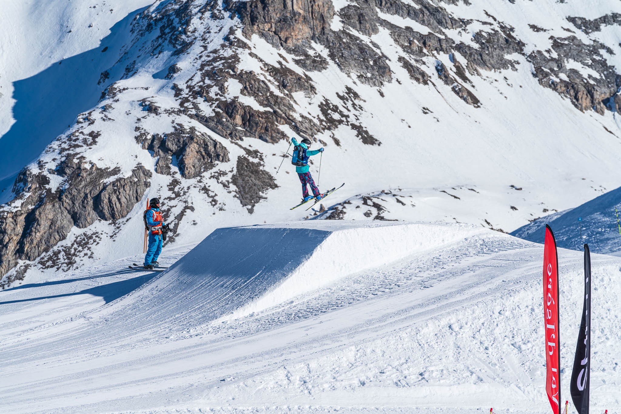 Cours de ski Ados (12-17 ans) pour Skieurs confirmés - Max 6 par groupe.