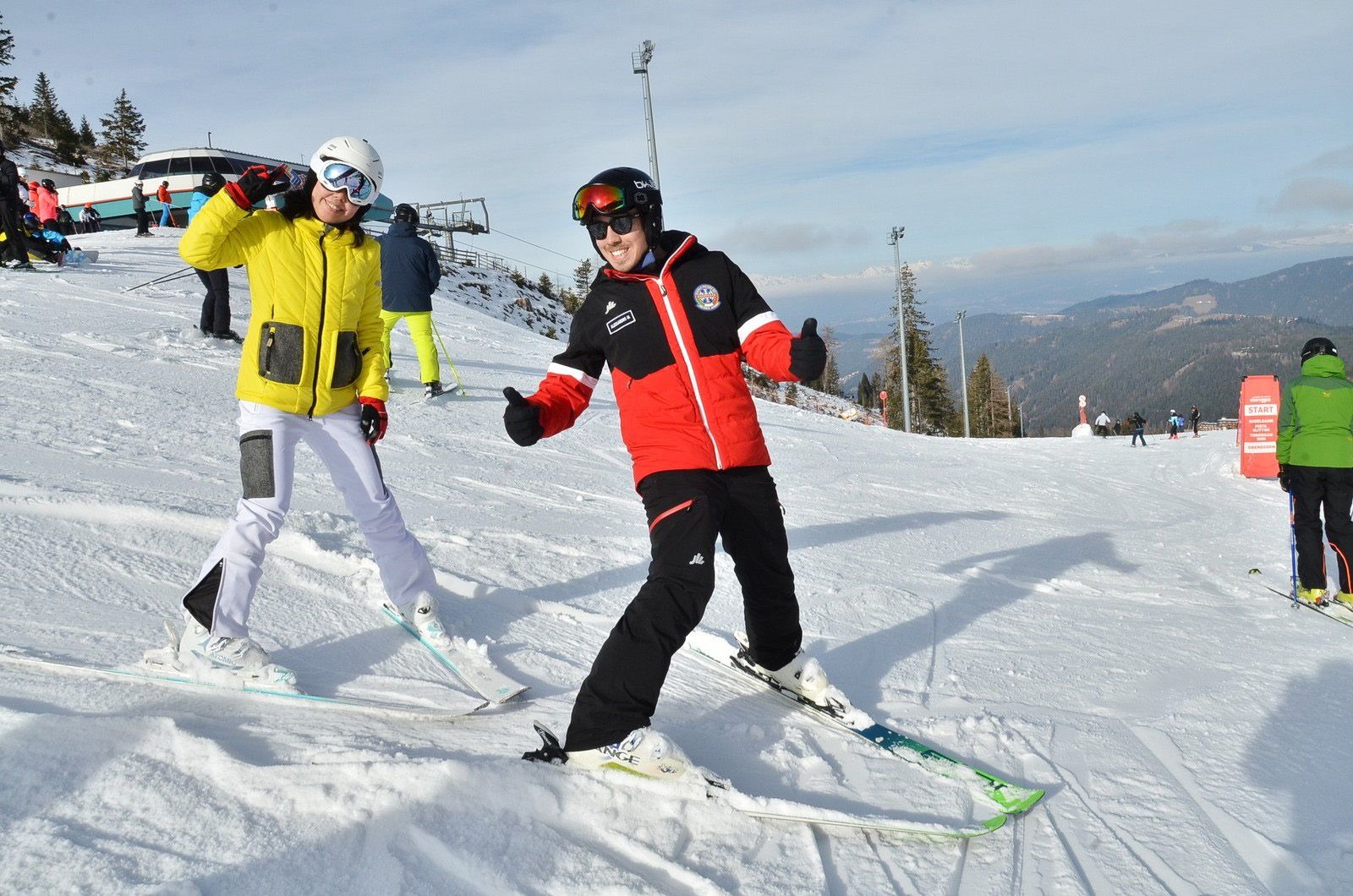 Cours particulier de ski Adultes dès 13 ans pour Débutants avec École de Ski Obereggen.