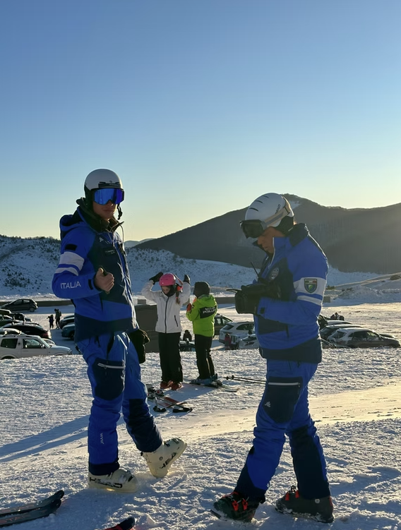 Clases particulares de esquí para adultos (de 14 años) para todos los niveles.