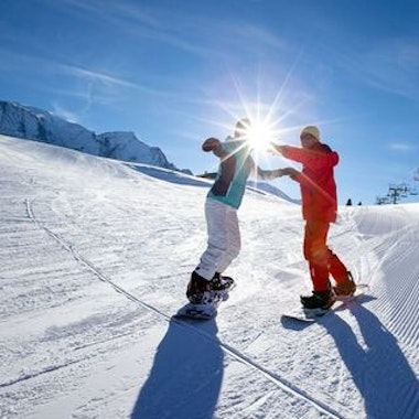 Kids & Adults Snowboarding Lessons (from 8 y.) for All Levels