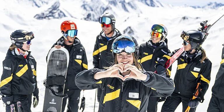 Private Snowboarding Lessons for Kids (from 3 y.) & Adults of All Levels.