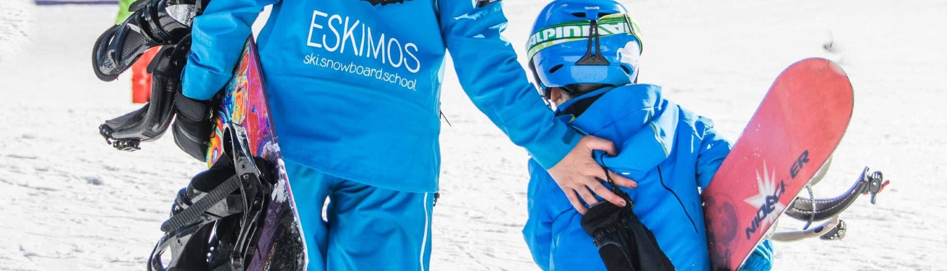 Snowboard Schnupperkurs für Kinder (ab 6 J.) für totale Anfänger mit Skischule ESKIMOS Saas-Fee.