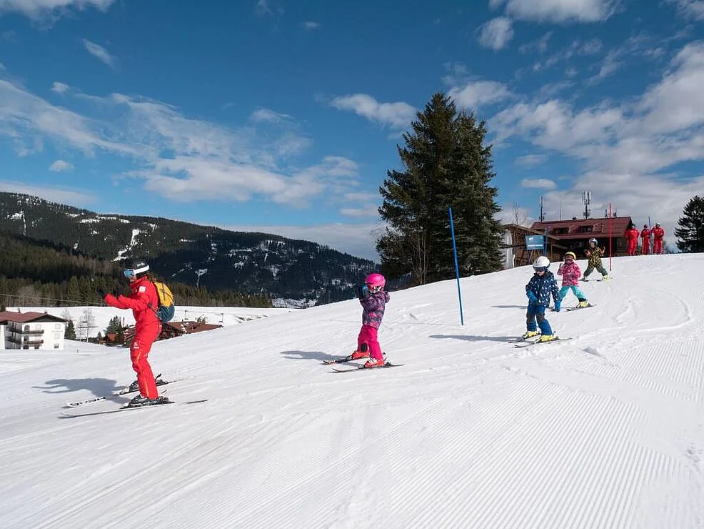 Kids Ski Lessons (3-4 y.)"Burmiclub" for First Timers.