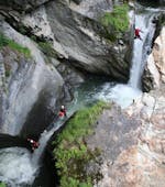 During Canyoning in the Untere Auerklamm in Ötztal for Adventurers with CanKick Ötztal, participants can admire a 30-metre waterfall and choose to do a 10-metre jump.