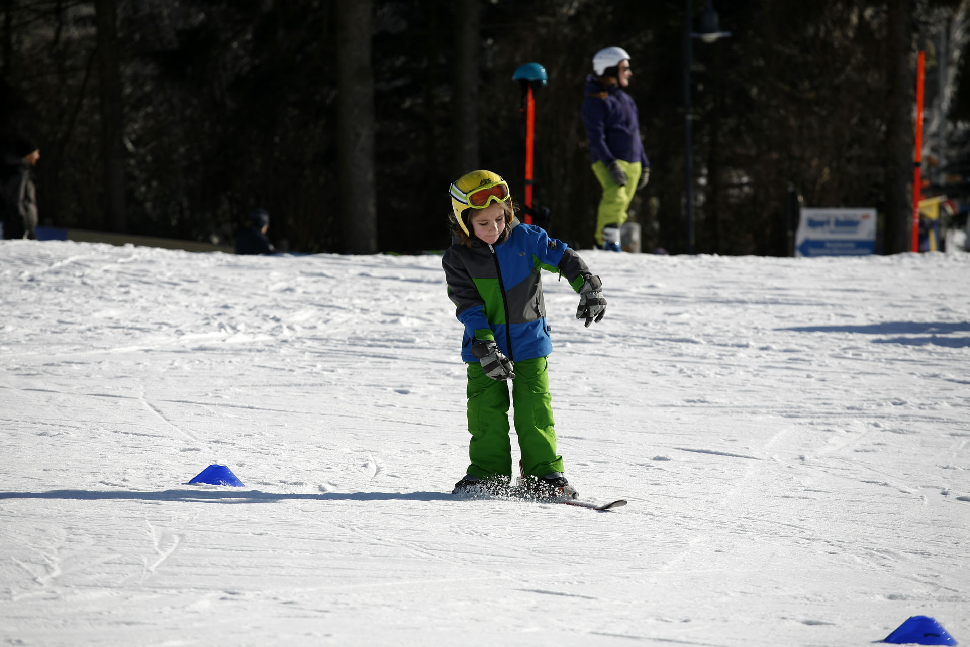 Privé skilessen voor kinderen (7-12 jaar) van alle niveaus met Schneesport Oberwiesenthal.